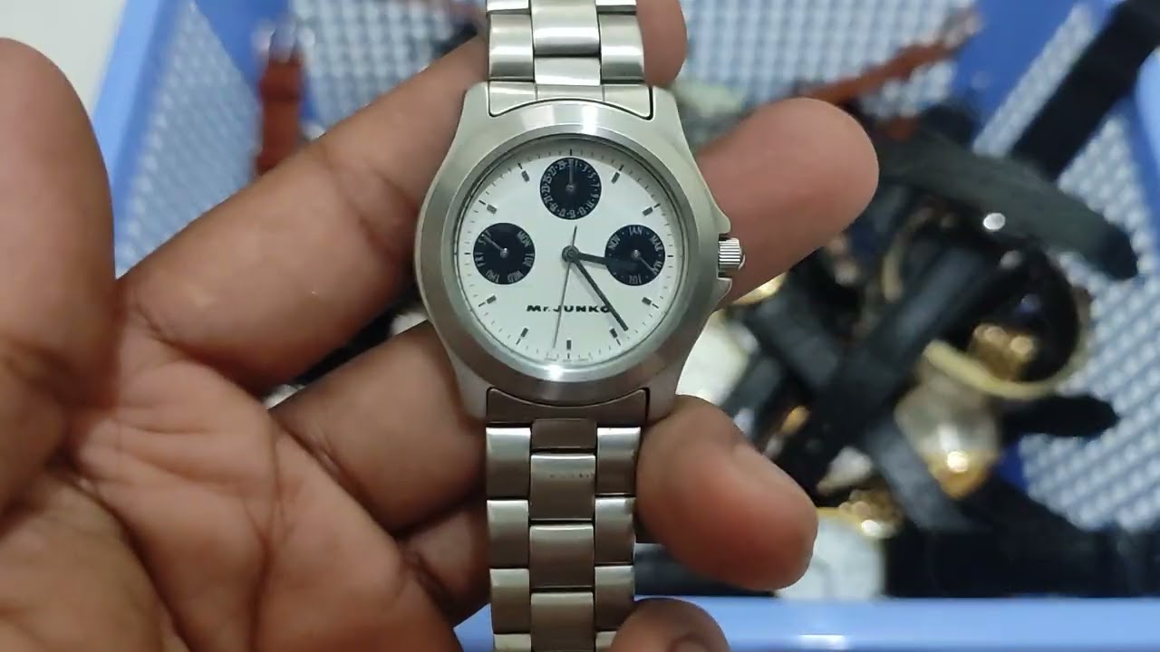 Em lên lô cho mấy anh đeo đi làm      25-2,DT 0979910045