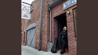 Fine And Mellow (Live At Blues Alley) (Audience Muted)
Provided to YouTube by MGM
Fine And Mellow (Live At Blues Alley) (Audience Muted) · Eva Cassidy · Billie Holiday
Live At Blues Alley (25th Anniversary Edition) (Audience Muted)
℗ 2021 Licensed by Blix Street Records, Inc. from Barbara & Hugh Cassidy
Released on: 2021-10-15
Auto-generated by YouTube. Fine And Mellow (Live At Blues Alley) (Audience Muted)