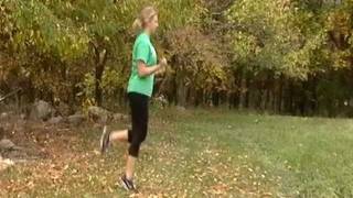 butt kicks with arm pump