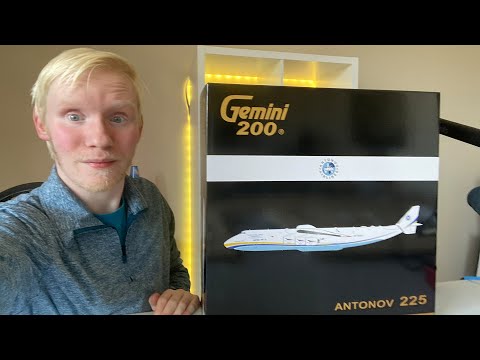 I Bought a Model Of The Worlds Largest Airplane - YouTube