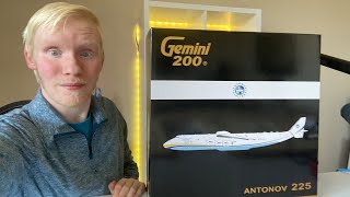 I Bought a Model Of The Worlds Largest Airplane - YouTube