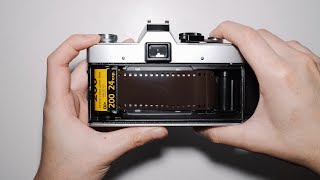 How to Load Film [Minolta SRT101]