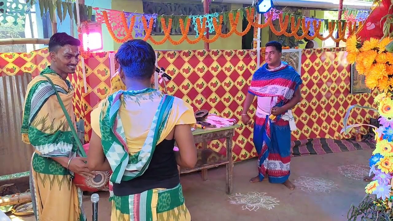 (ଷାଠିଏ ପାଉଟି ଭୋଗରୁ ତୁମର .) ସ୍ୱର ରେ  ମନ୍ତ୍ରମୁଗ୍ଧ ହରିନାମ ମହାମନ୍ତ୍ର। ଶ୍ରି ଚକା ଆଖି ନଦୀୟ କୀର୍ତ୍ତନ ମଣ୍ଡଳୀ।
