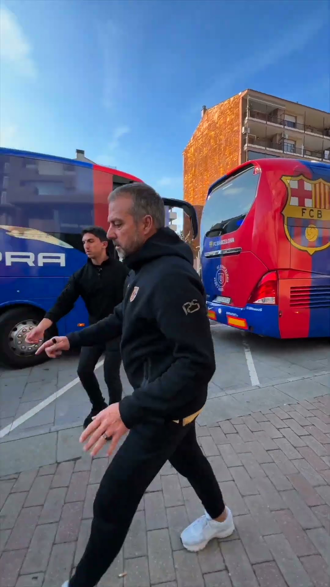 Celebrating his birthday with the club he loves ?❤️ #fcbarcelona #football #shorts