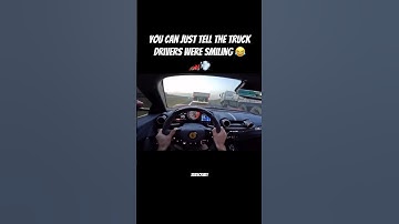 Truck drivers moved over for this one and the Ferrari didn’t disappoint 🏎️💨 #subscribe #shorts