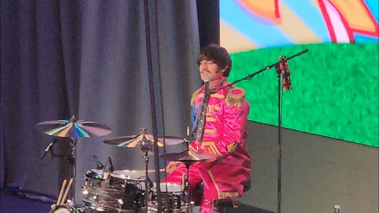 THE FAB FOUR, Sgt peppers lonely hearts club band/ with a little help from my friends