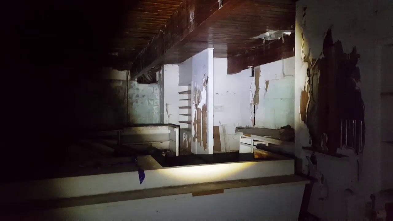 Exploring an Abandoned Haunted Drive in Theater