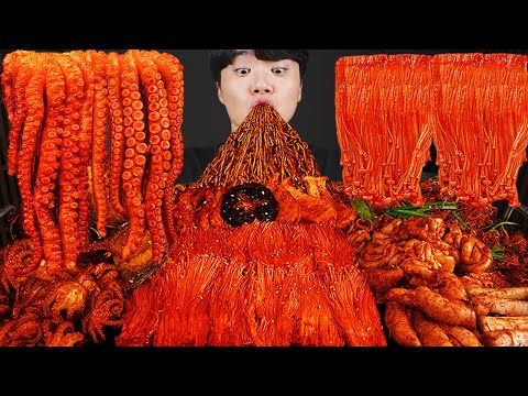 ASMR MUKBANG | baharatlı erişte, Deniz ürünleri, enoki mantarı, sosis kore yeme sesi !