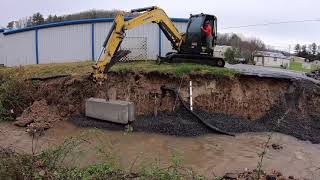 How To Build A Retaining Wall (Full Timelapse)