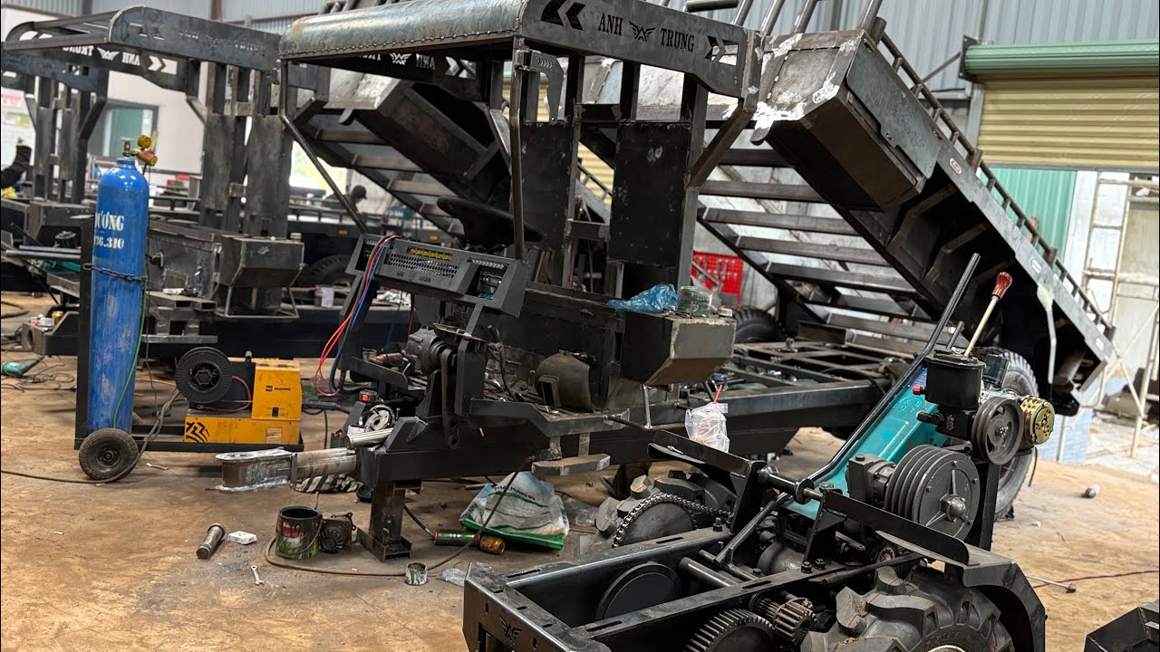 Riwiu vài chiếc chuẩn bị xuất sưởng cơ khí Anh Trung