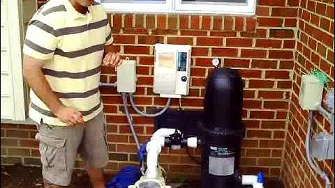 How a Swimming Pool Filter System Works Video