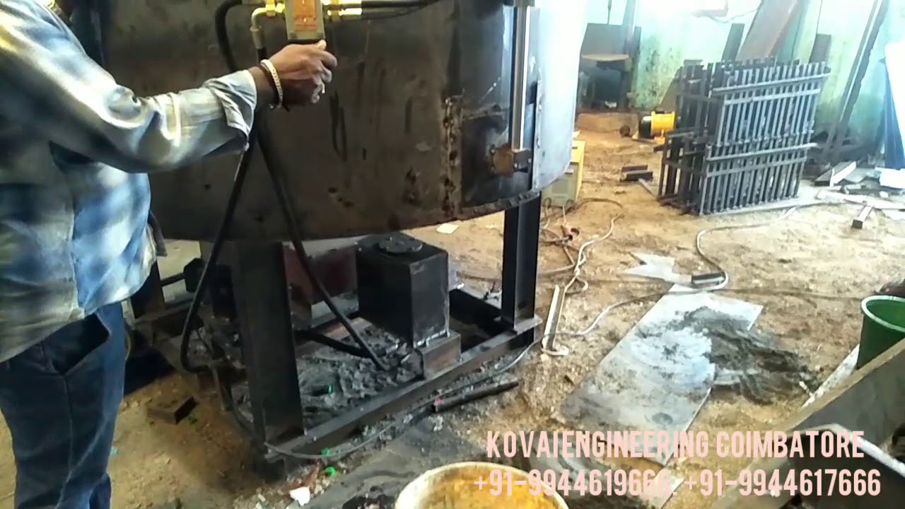 Pan Mixer With Hydraulic Door Opening System