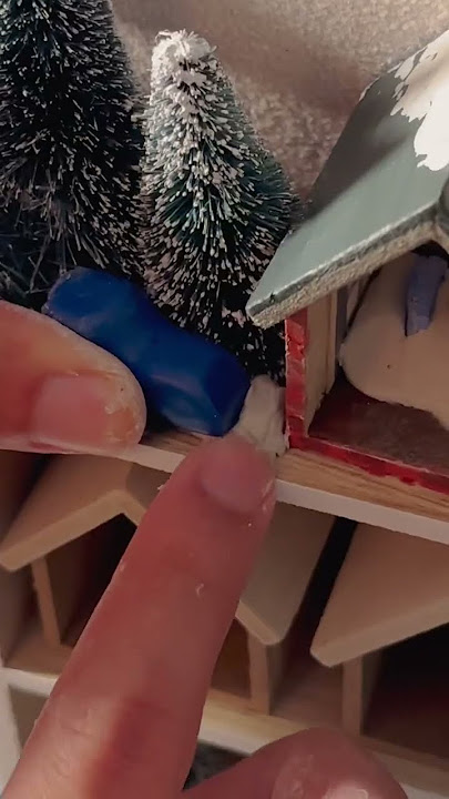 Customizing an Advent Calendar into a Christmas Village ❄️ Day 11