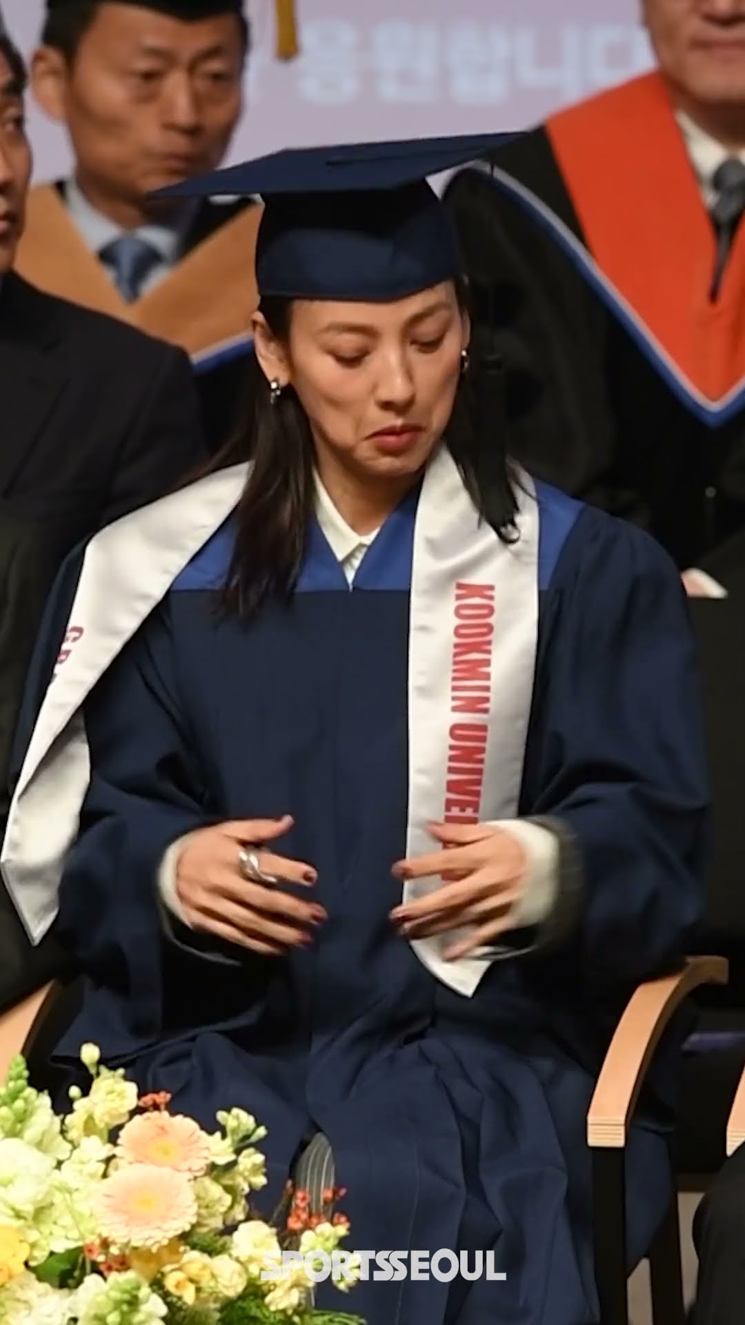 98학번 맞아요? 이효리, 올해 졸업생인 줄~