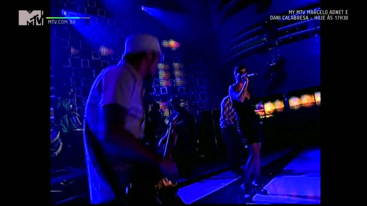 Pitty e Nação Zumbi - Deus lhe Pague (VMB 2006)