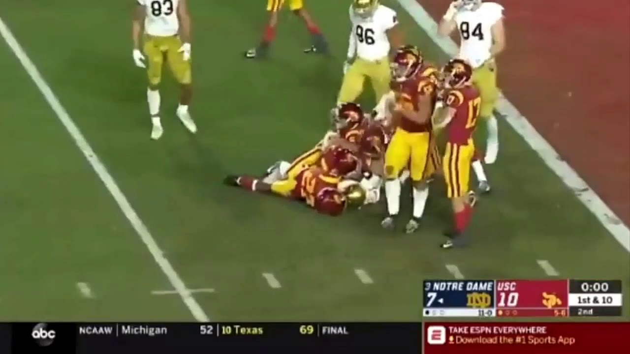 Ian Book (Notre Dame QB) vs. USC 2018