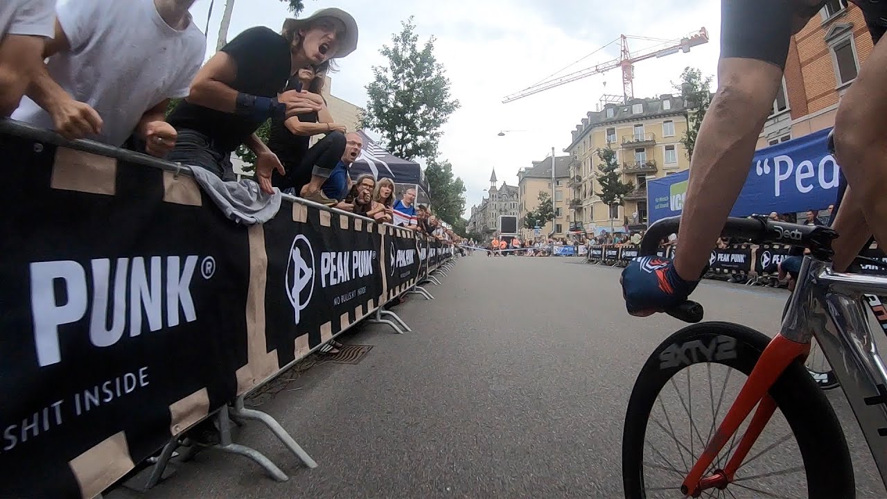 ZURICRIT (Tension in fight for positioning onboard)