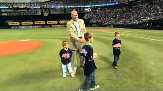 2009/05/23 Twins honor Koskie Wealth