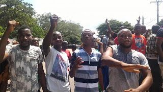 Thousands protests fuel hike, cost of living in Conakry [No Comment]