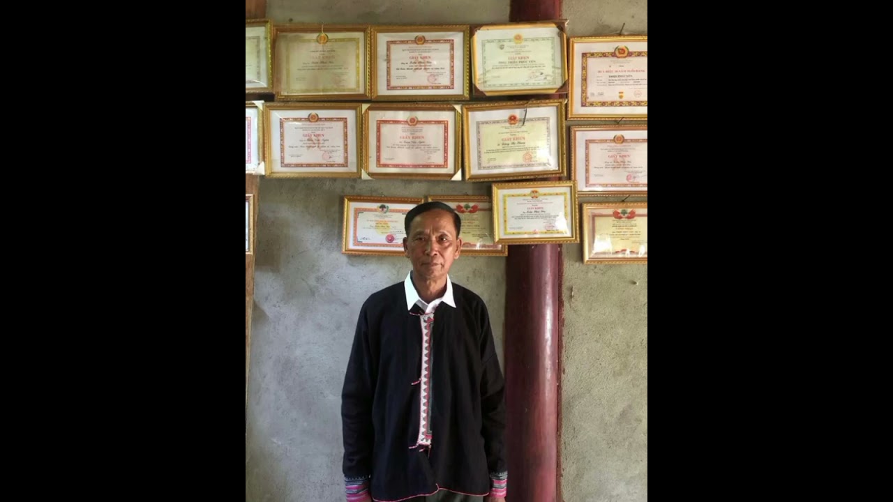 Iu Mien Traditional Song #4: Cuotv Gaengh Nzung by Gueix-Sinx Saephan Iu Mien Food