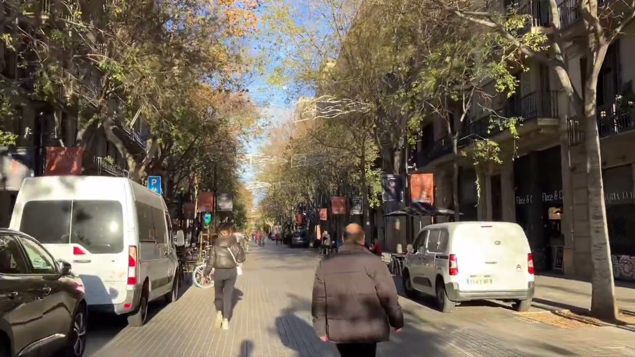 [SPAIN-BARCELONA] Walking along Consell de Cent 23/DEC/2023 03:50 pm