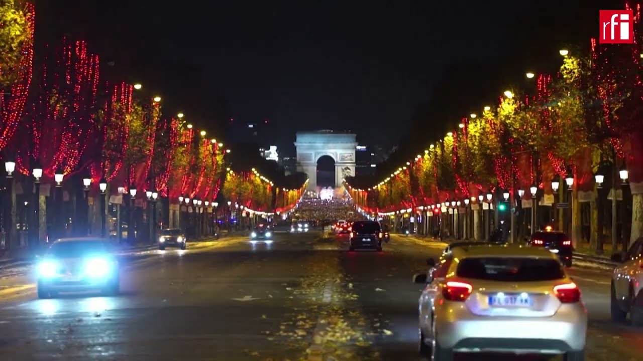 Christmas lights on the Champs-Élysées in Paris - Wanted in Europe