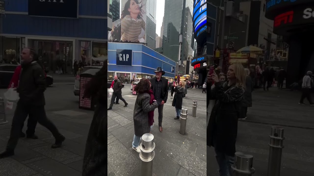 Trace Adkins What Color S Your Wild Music Video Premiere In Times Square