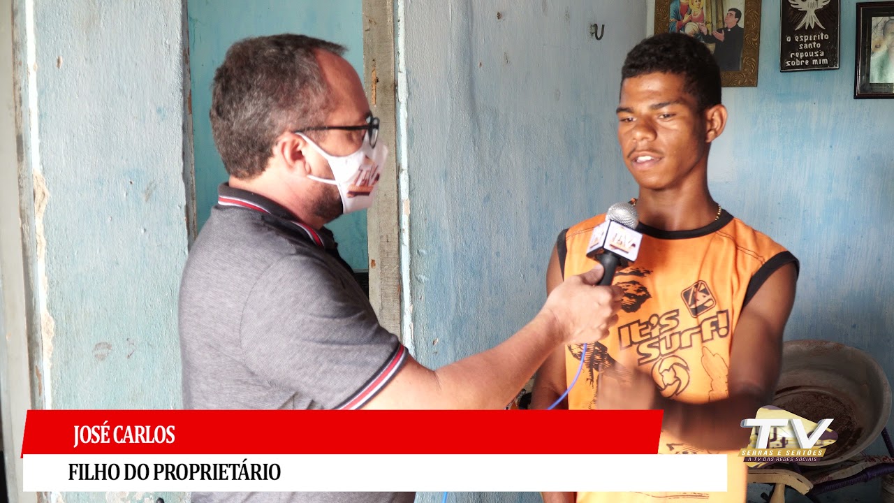 URGENTE: FAMÍLIA TEM CASA INUNDADA POR ÁGUA E LAMA E PERDE MÓVEIS