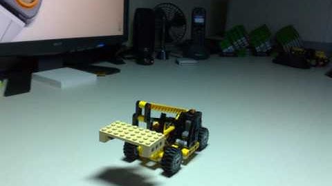 Lego Technic 8045 - Mini Telehandler