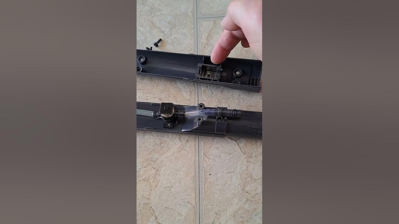 Bissell proheat carpet cleaner hose not spraying water YouTube