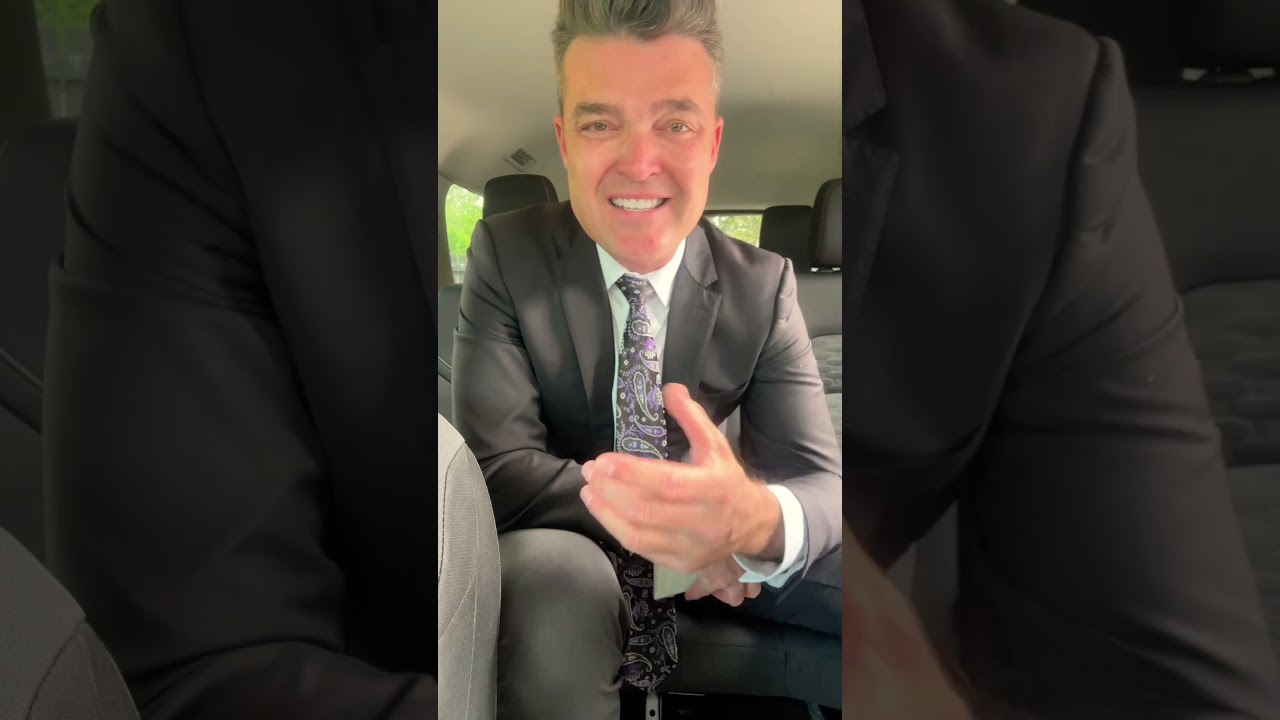 I've Done 3,000 Funerals. I Still Pause Before the First Word.