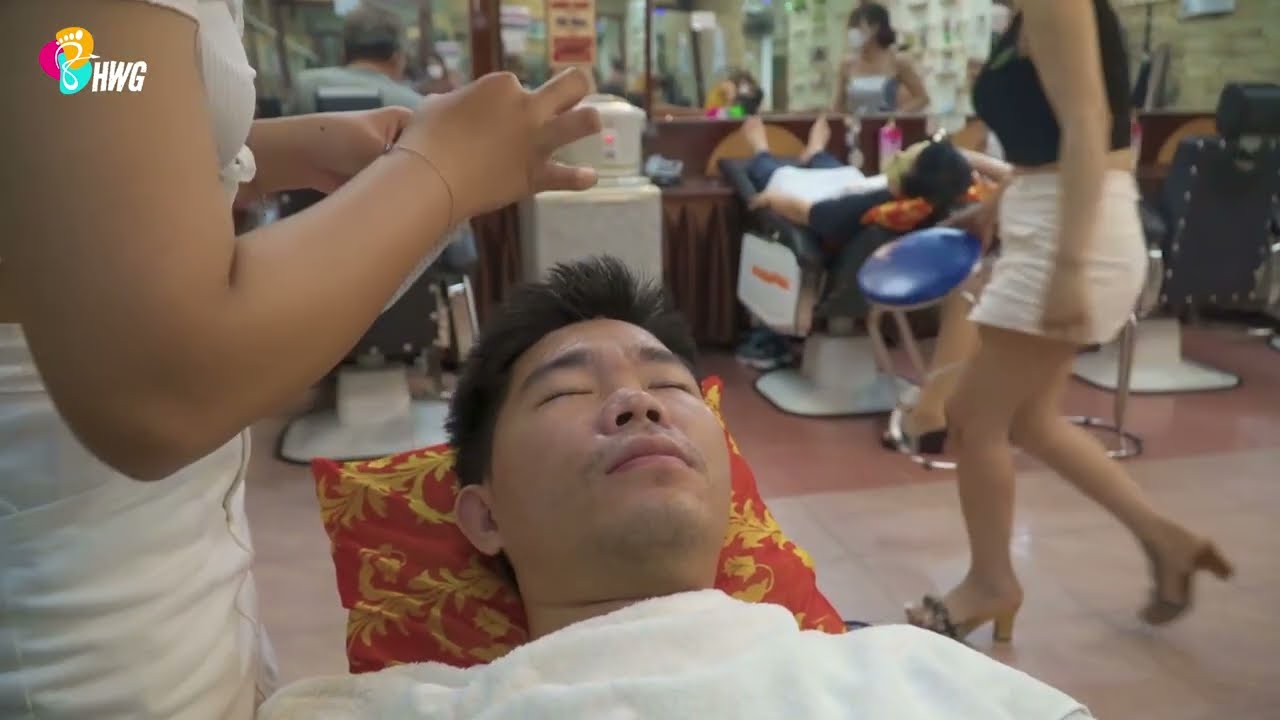Full services 13$ in Que Huong massage barber shop - Vietnam barbershop
