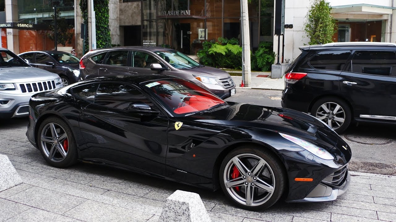 Ferrari F12 Berlinetta en la Ciudad de México - YouTube