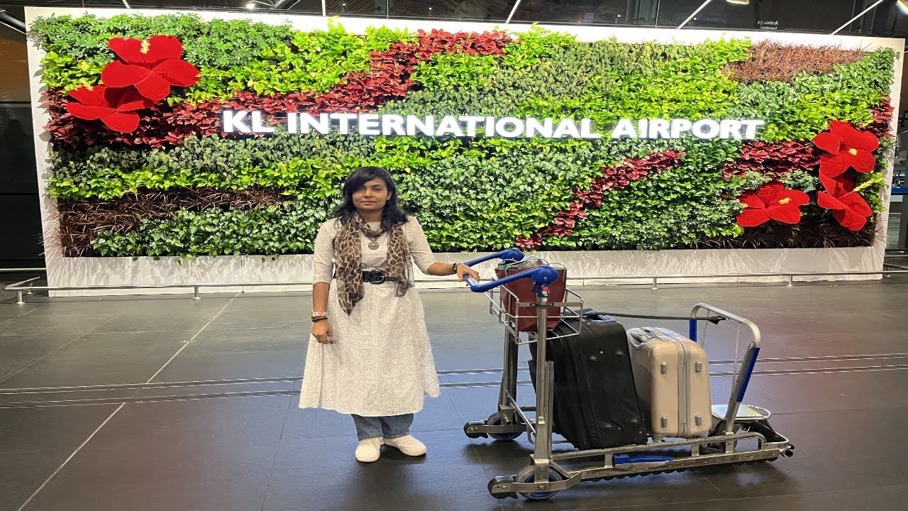 মালেশিয়া থেকে বাংলাদেশে কি ভাবে ফিরলাম? KL International Airport / Dhaka Airport / Ripa Ronjona