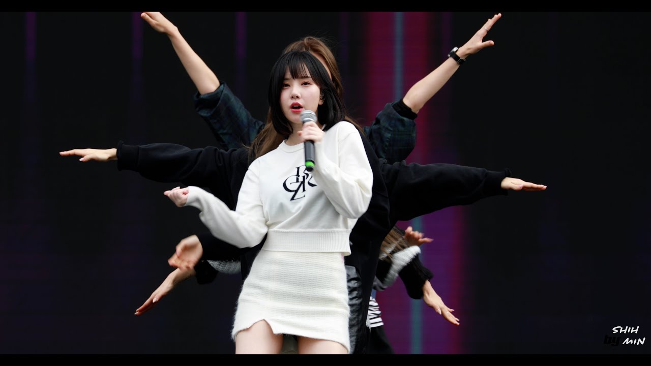 221231 은하 Eunha 비비지 VIVIZ 'LOVEADE' 'Red Sun!' 'Time for the moon night' 'LOVE LOVE LOVE' (리허설을) 직캠