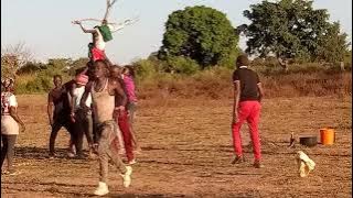 Magise jilunga  amushinda kumbusho Basu kwaku pandishwa mtu msalabani Kama yesu
