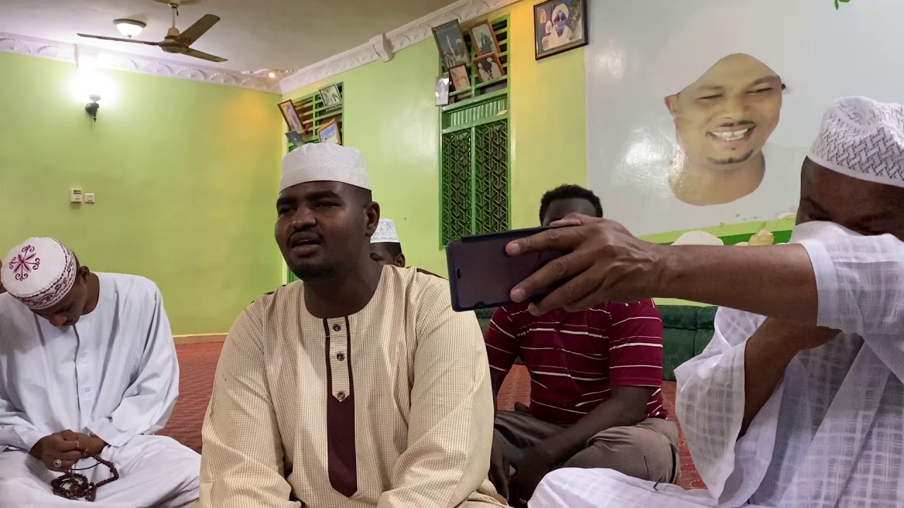 منتهي الروعة والجمال والإبداع أنا بيك دوام مشغول آداء المادح المتألق يوسف أرج كلمات محمود الضعيف