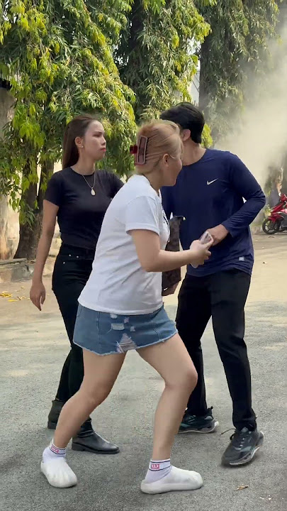 robbers in broad daylight [Yanna] #Yanna #Actress  #Coolwoman  #trending #viralvideo