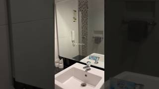 Bathroom di kamar Superior Hotel Purnama Batu #y-sristorytime #hotelpurnama