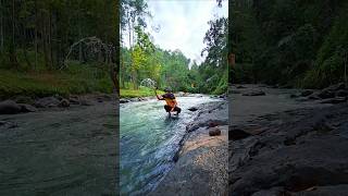 So refreshing, this natural water #youtubeshorts #viral #nature
