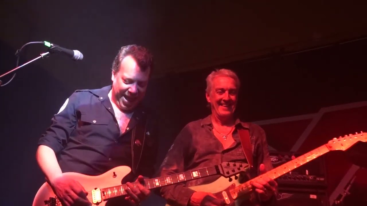 Watch FM - Metropolis / Over You (Live) on YouTube Watch FM - Metropolis / Over You (Live) on YouTube