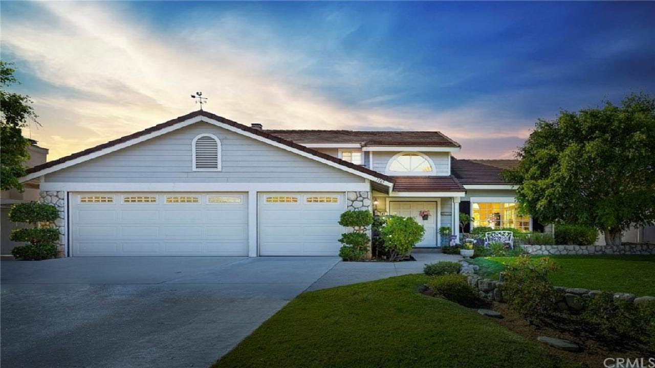 7165 Mission Grove, Riverside, CA Presented by Femarie Rincon.