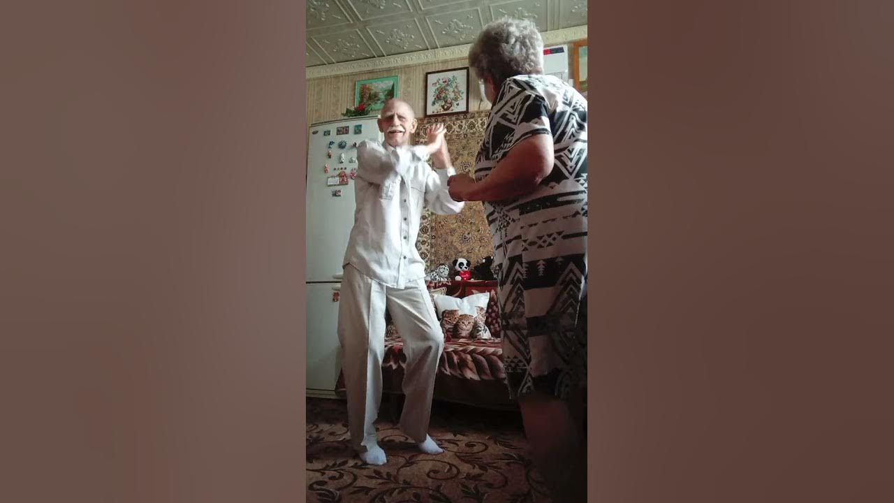 Я вновь и вновь от тебя пьянею. - YouTube