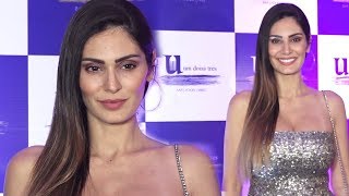 Bruna Abdullah Gorgeous Look