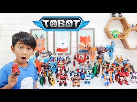 Bermain Tobot Quatran dan Tobot Giga Seven. 