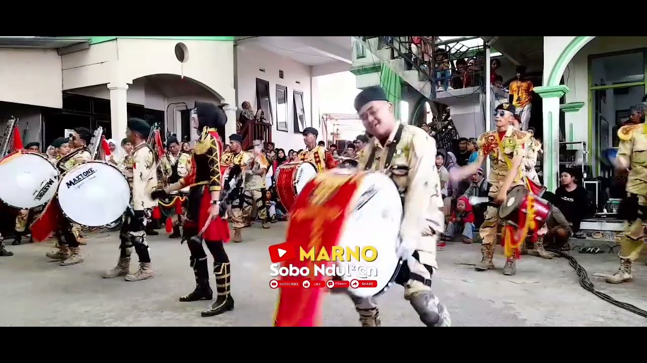 penampilan yg sangat spektakuler...#Drumband# Tekad Nawa Kartika# Sontonayan