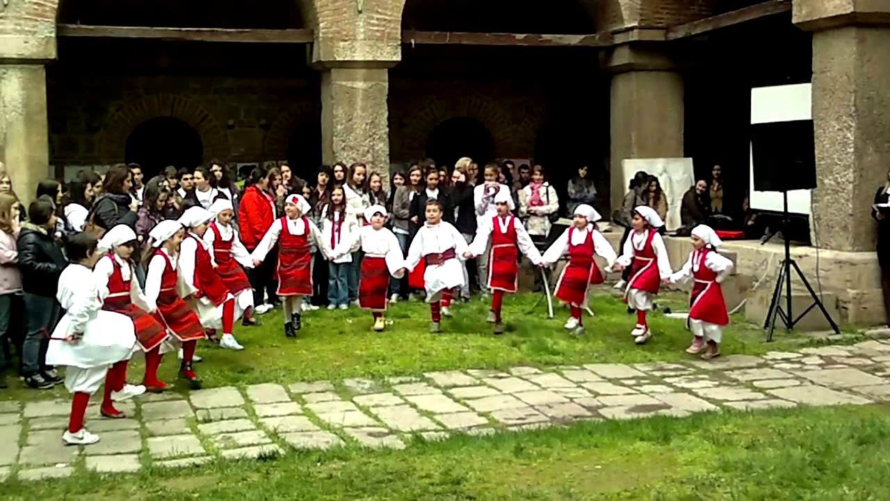 Macedonian Oro Folk Music YouTube