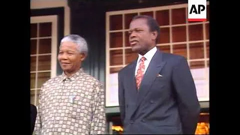 South Africa - Actor Sydney Poitier Meets Mandela