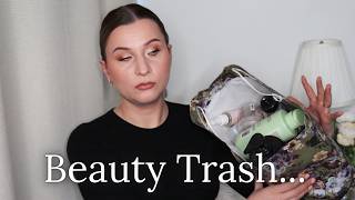 Spring Beauty Empties | All Non-Project Pan Products I Finished
Hi everyone! Todays video is a traditional Beauty Empties video. Im not going to repeat the stuff I have already finished in my project pan, but this is all the rest. Some of them are favorites I always repurchase, some of them I have replaced with another product and some I have figured out are steps in my routine I can leave out.
The video was filmed May 30th.
00:00 Intro
01:47 Body Care Empties
06:31 Hair Care
15:59 Skincare
23:19 Makeup
32:36 Outro
My Project Pan Playlist
https://www.youtube.com/playlist?list=PLVunDNmYdwmOiIv_E1pJs9W_bJFnQzIFv
My Empties & Declutters Playlist
https://www.youtube.com/playlist?list=PLVunDNmYdwmOG4jcKJwcfvwGVJo_zeR-O
My Minimalist Journey Playlist
https://www.youtube.com/playlist?list=PLVunDNmYdwmM-uTEjJEVwzinVPe7vtwfz
PRODUCTS MENTIONED
New York Body Wash from Normal
Pistachio Dreams Shower Gel from Normal
Herbina Energizing Orange Antiperspirant x 2
LV Sport Active Roll on Antiperspirant
Fanola 10 vol Developer
Inecto Silky Smooth Avocado Shampoo
Fanola Botugen Botolife Reconstructive Shampoo
Joico Defy Damage On A Flash 7 Second Bond Builder
Wella Professionals Ultimate Repair Miracle Hair Rescue
Difeel Rosemary and Mint Root Stimulator with Biotin
EcoStyle Krystal Styling Gel
SYOSS Kerating Hair Spray
Batiste Dry Shampoo
Ivy Aia Facial Gel Wash
Ivy Aia Face Toner With Hylaronic Acid & Jojoba Oil
Pure & Care Vitamin C Serum
Pure & Care Retinol Serum
Ivy Aia Sun Face Cream
Ivy Aia 24 Hour Face Cream
Nail Polish Remover from Normal
Makeup Sponge from Normal
W7 Watermelon Wave Hydro Glow Moisturizer
W7 HD Concealer x 2
Essence Color Grip Base Coat
Essence Quick Wing Stamp Eyeliner
Essence 8h Matte Comfort Lip Liner, Classic Red
WHAT IM WEARING
Top: H&M
Watch: Huawei Honor Gt6
Earrings: Missoma
Wedding Rings: Kultajousi
Eyeshadow: Pan That Palette (ABH Soft Glam Shades)
Blush: W7 Calming Coral + Beachy Peach
Highlighter: Iconic London Lit & Luminous
Lips: W/ Allround Lip Liner, Stylish + Juvias Place The Velvety Matte Lipstick, Mademoiselle
Nails: Essence Fairy Nude Nail Polish
Perfume: Al Haramain Amber Oud Gold Edition
FIND ME HERE
Email: katariinasvanity@outlook.com
Instagram: https://www.instagram.com/katariinasvanity/
Pinterest: https://fi.pinterest.com/katatuulikki/
Fragrantica: https://www.fragrantica.com/member/2062061 Spring Beauty Empties | All Non-Project Pan Products I Finished
