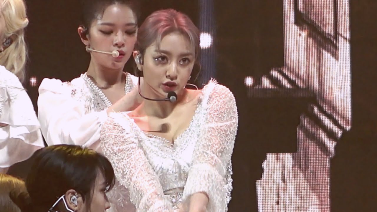 200130 서울가요대상(SMA) Feel Special 트와이스 지효 직캠(TWICE JIHYO Fancam)